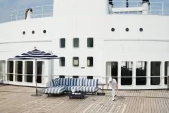 Fatboy Paletti Sofa, 3 Module, Links, Ozeanblau Gestreift -Lassen Sie Ihre Gartenmöbel fließen. 03 FATBOY Paletti Stripe Ocean Blue Moodpicture SS Rotterdam 1