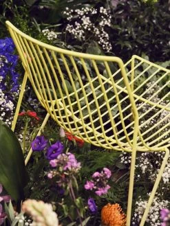 Tio Stuhl, March Yellow -Lassen Sie Ihre Gartenmöbel fließen. 03 MASSPRODUCTIONS 064 kopiera scaled 1