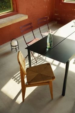 Muuto Linear Steel Tisch, 200 X 75 Cm, Dunkelgrün -Lassen Sie Ihre Gartenmöbel fließen. 0723P FDS kesa 2023 0527 1