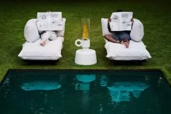 Fatboy Paletti Sofa, 2 Module, Links, Nebelgrau -Lassen Sie Ihre Gartenmöbel fließen. 20 FATBOY Flamstastique Moodpicture AH WITH MODEL 043 C01 v2