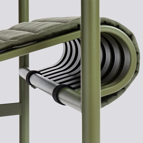 Hay Gestepptes Kissen Palissade Für Loungesessel Mit Niedriger Lehne 4 Hay Gestepptes Kissen Palissade Für Loungesessel Mit Niedriger Lehne – Bild 2