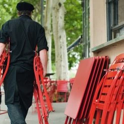 Bistro Metal Stuhl, Lakritzschwarz -Lassen Sie Ihre Gartenmöbel fließen. 41Fermob iso