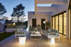 Bellevie 3-Sitzer-Sofa, Storm Grey – Flanellgrau -Lassen Sie Ihre Gartenmöbel fließen. BALAD INOUI BELLEVIE AIX ALBUM2023 ANTHONY LANNERETONNE 2