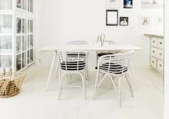 Sitzkissen Für Moments Und Blend Stühle, Schwarz -Lassen Sie Ihre Gartenmöbel fließen. Blend chair white Turn table 2