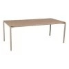Calvi Tisch 195 X 95 Cm, Muskatnuss -Lassen Sie Ihre Gartenmöbel fließen. CALVI TABLE 195X95 MUSCADE