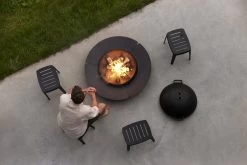 Ember Feuerschale, Groß, Schwarz -Lassen Sie Ihre Gartenmöbel fließen. Ember fire pit cut stool