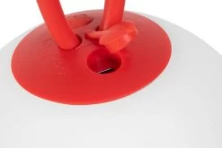 Fatboy Leuchte Bolleke, Rot -Lassen Sie Ihre Gartenmöbel fließen. FATBOY bolleke red close up 01 JPG RGB