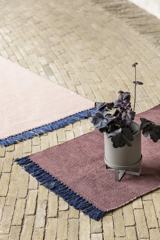 Ferm LIVING „Bau“ Pflanztopf, Klein, Warmgrau 5 Ferm LIVING „Bau“ Pflanztopf, Klein, Warmgrau – Bild 3