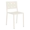 Hay Balcony Dining-Stuhl, Kreidebeige -Lassen Sie Ihre Gartenmöbel fließen. HAY Balcony Dining Chair chalk beige powder coated steel