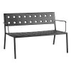 Hay Balcony Loungebank Mit Armlehne, 121,5 x 69 cm, Anthrazit -Lassen Sie Ihre Gartenmöbel fließen. HAY Balcony Lounge Bench w arm anthracite powder coated steel
