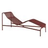 Hay Palissade Chaiselongue, Rostrot -Lassen Sie Ihre Gartenmöbel fließen. HAY Palissade Chaise Longue iron red