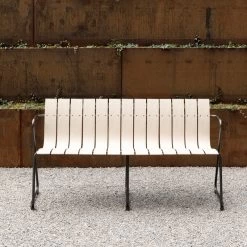 Mater Ocean Bank, Sandbeige 12 Mater Ocean Bank, Sandbeige -Lassen Sie Ihre Gartenmöbel fließen. Kvadratisk template til nyhedsbrev12