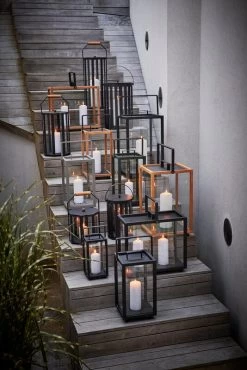 Lightlux Laterne Mit Teakholzgriff, XS, Lavagrau -Lassen Sie Ihre Gartenmöbel fließen. Lanterns 3