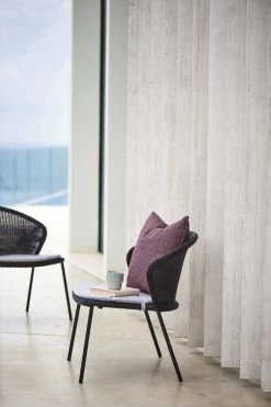 Loungesessel Lean, Schwarz -Lassen Sie Ihre Gartenmöbel fließen. Lean lounge chair