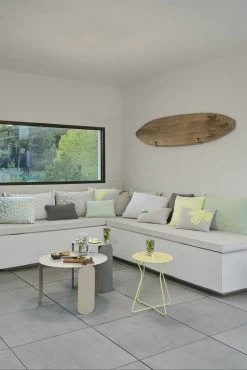 Cocotte Hocker, Honigfarben 10 Cocotte Hocker, Honigfarben -Lassen Sie Ihre Gartenmöbel fließen. MOOON BEBOP COCOTTE CARBONE GRIS ARGILE GRIS LAPILLI AIX ALBUM2023 ANTHONY LANNERETONNE 1