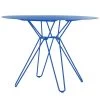 Tio Esstisch, 100 Cm, Overseas Blue -Lassen Sie Ihre Gartenmöbel fließen. Massproductions tio table 100cm overseas blue