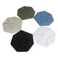 Titelseite -Lassen Sie Ihre Gartenmöbel fließen. cuscini comp retro