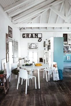 Magis First Stuhl, Weiß -Lassen Sie Ihre Gartenmöbel fließen. first