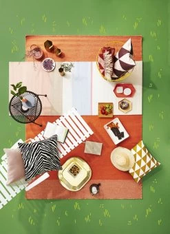 Bistro Metal Chaiselongue, Baumwollweiß -Lassen Sie Ihre Gartenmöbel fließen. ulkokaluste FDS 008.1